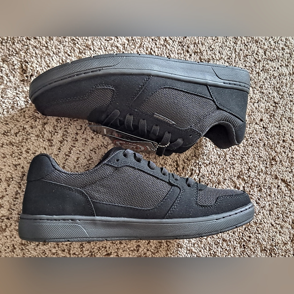 Skechers Shred Treads Relaxed Fit SR EH black Shoes Size 8.5 - Picture 3 of 9